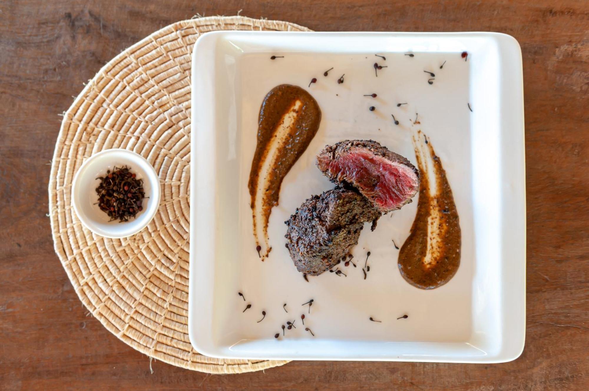 Nosy Be Hotel & Spa Ambondrona  외부 사진