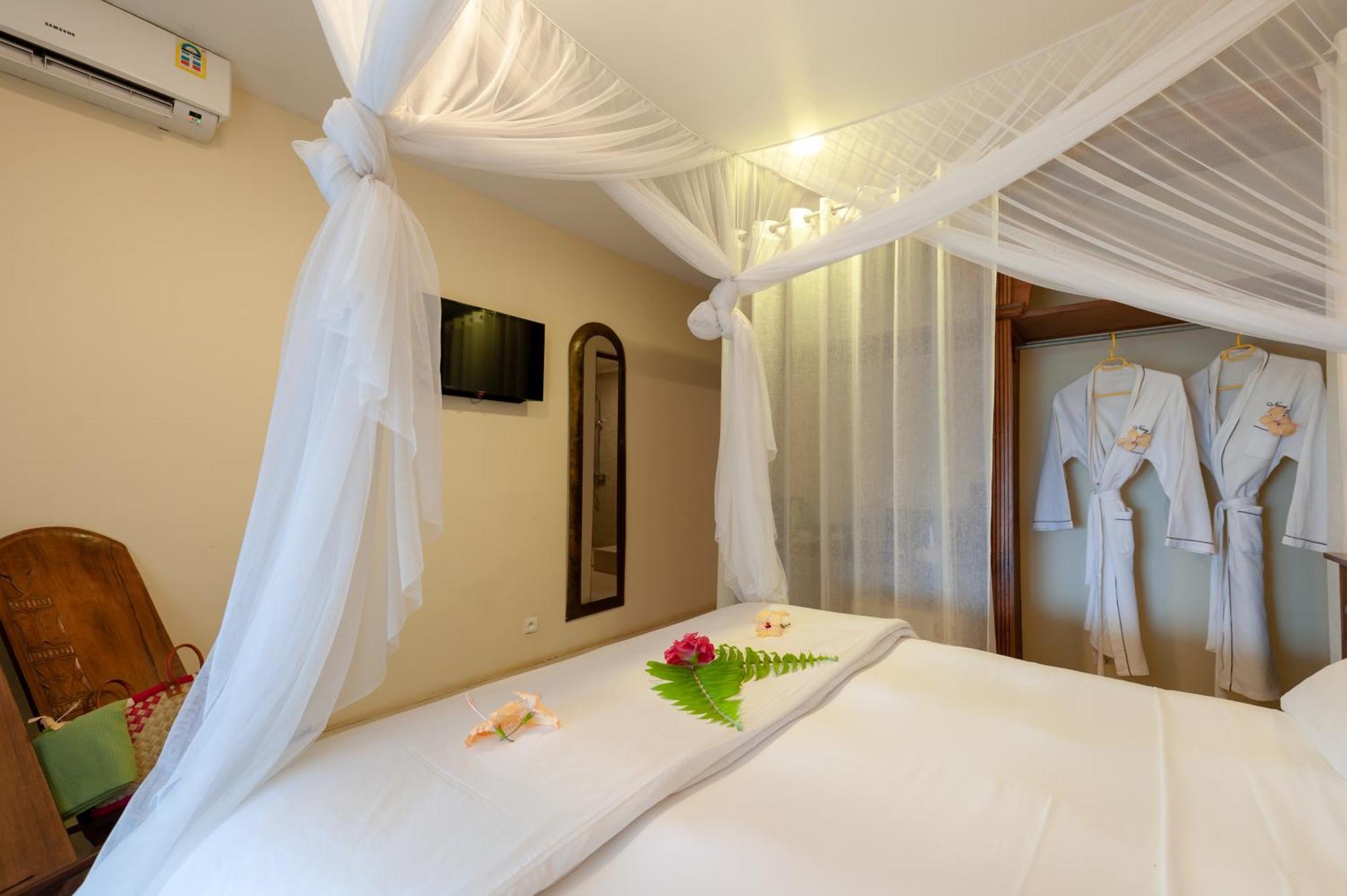 Nosy Be Hotel & Spa Ambondrona  외부 사진